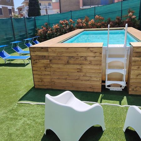 B&B Sunbeach Сан-Бенедетто-дель-Тронто Екстер'єр фото
