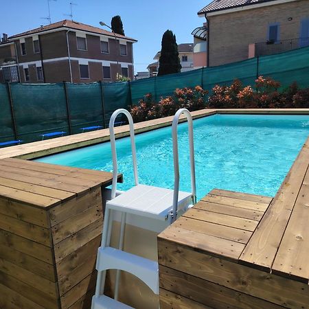 B&B Sunbeach Сан-Бенедетто-дель-Тронто Екстер'єр фото